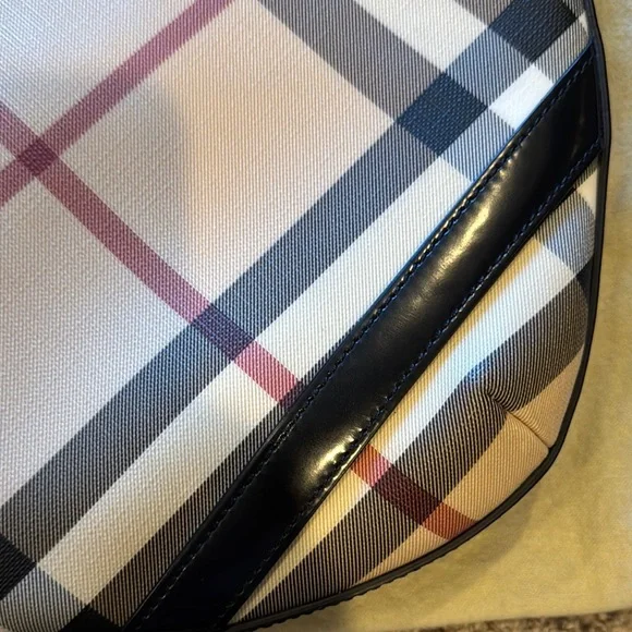 EUC Burberry Nova Shoulder Bag - Picture 12 of 16